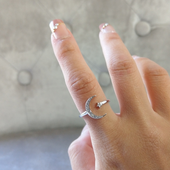 💎NEW💎 925 STERLING SILVER MOON & STARS RING - Picture 3 of 9